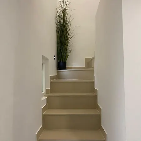 La Perla - Downtown House