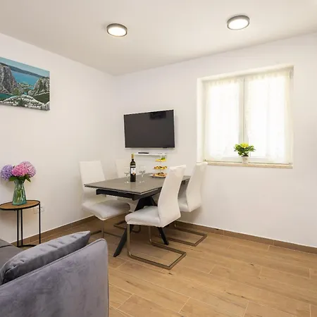 La Perla - Downtown House Dom wakacyjny