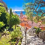La Perla - Downtown House