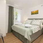 Prázdninový dům La Perla - Downtown House