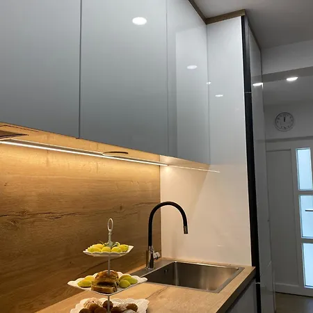 La Perla - Downtown House