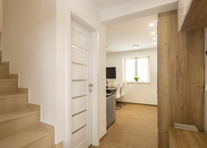 Casa vacanze La Perla - Downtown House *